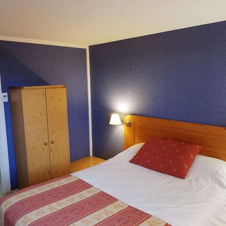 Fumel Brit Hotel Vallee Du Lot מראה חיצוני תמונה