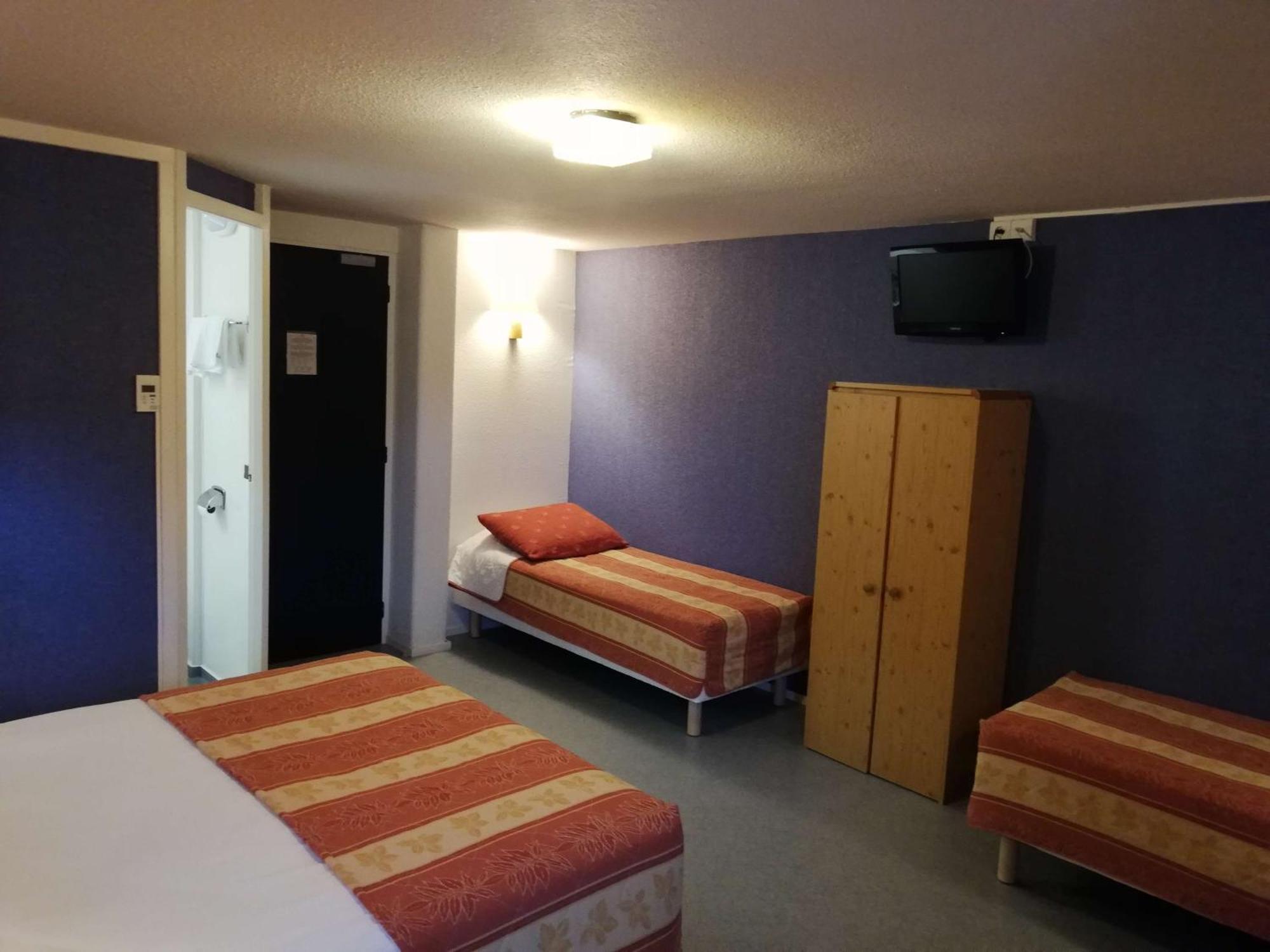 Fumel Brit Hotel Vallee Du Lot מראה חיצוני תמונה