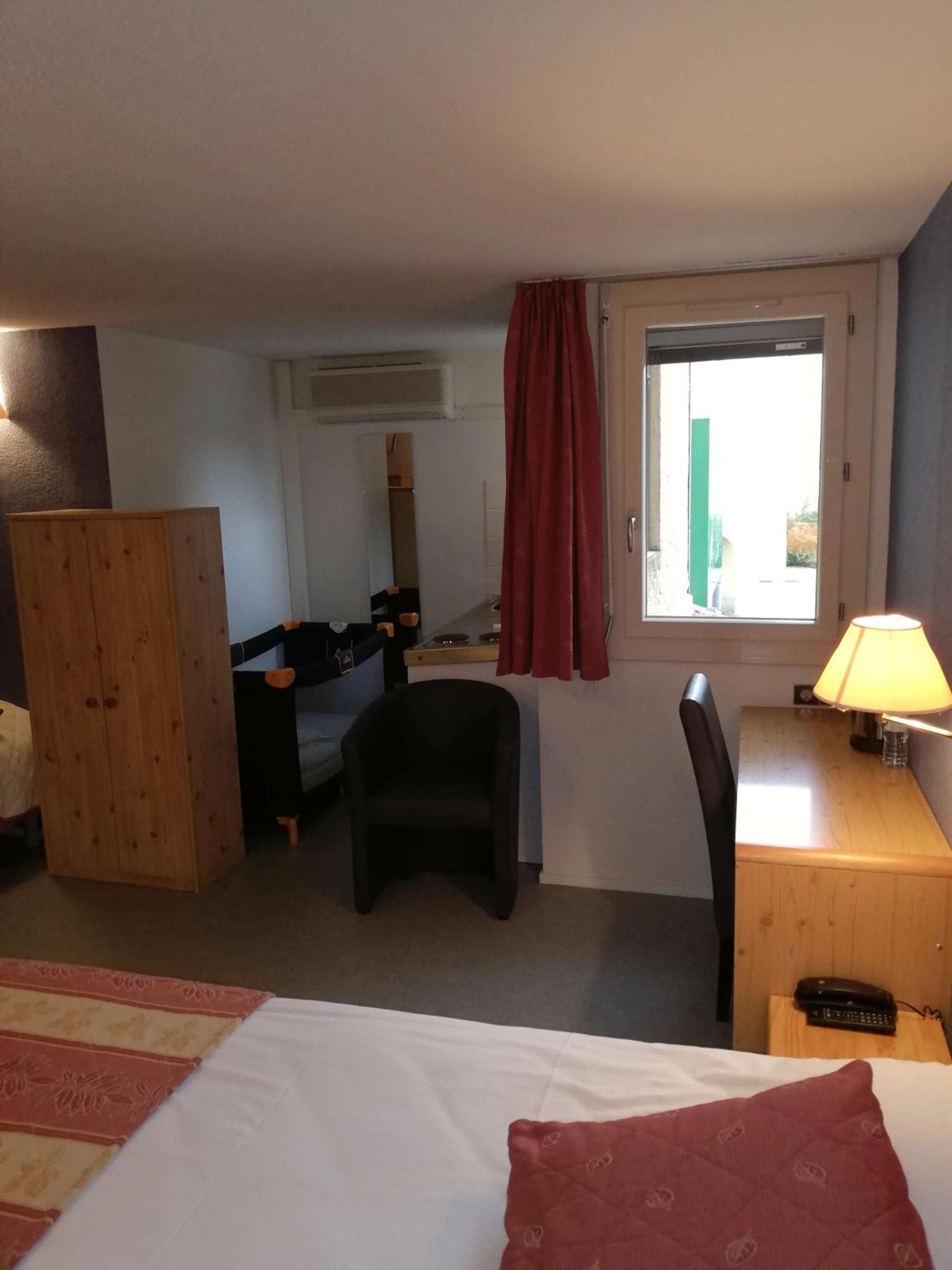 Fumel Brit Hotel Vallee Du Lot מראה חיצוני תמונה