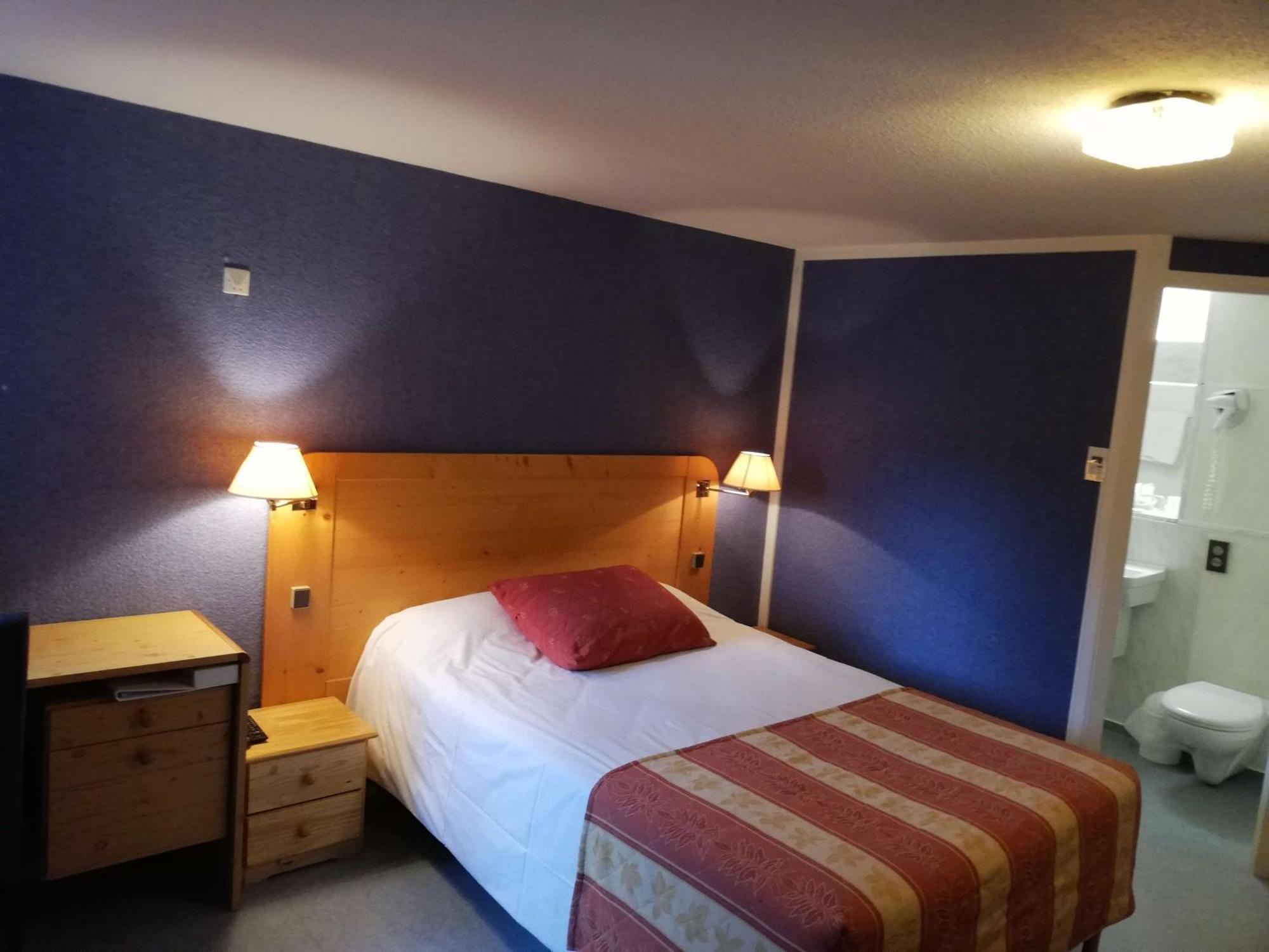 Fumel Brit Hotel Vallee Du Lot מראה חיצוני תמונה