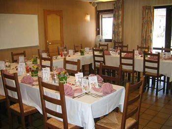 Fumel Brit Hotel Vallee Du Lot מראה חיצוני תמונה