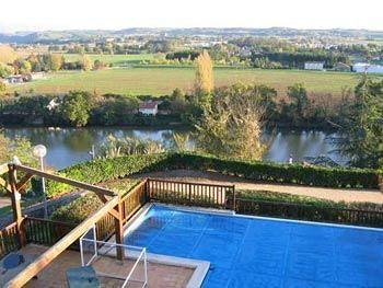 Fumel Brit Hotel Vallee Du Lot מראה חיצוני תמונה