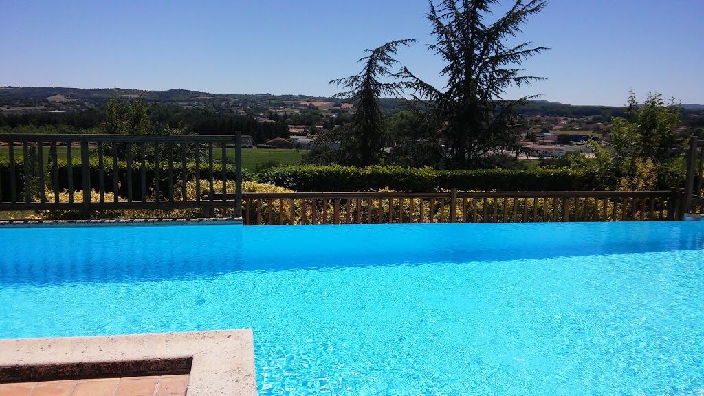 Fumel Brit Hotel Vallee Du Lot מראה חיצוני תמונה